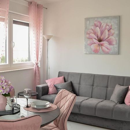 Apartment Laura Zadar Eksteriør bilde