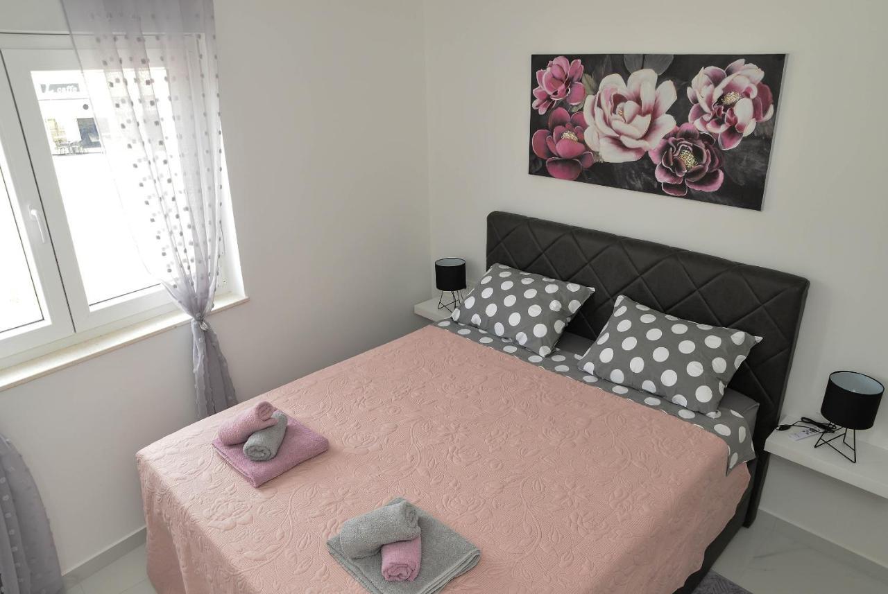Apartment Laura Zadar Eksteriør bilde