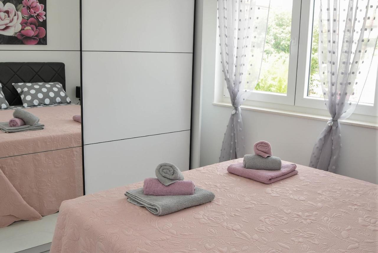 Apartment Laura Zadar Eksteriør bilde